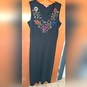 EMBROIDERED DRESS